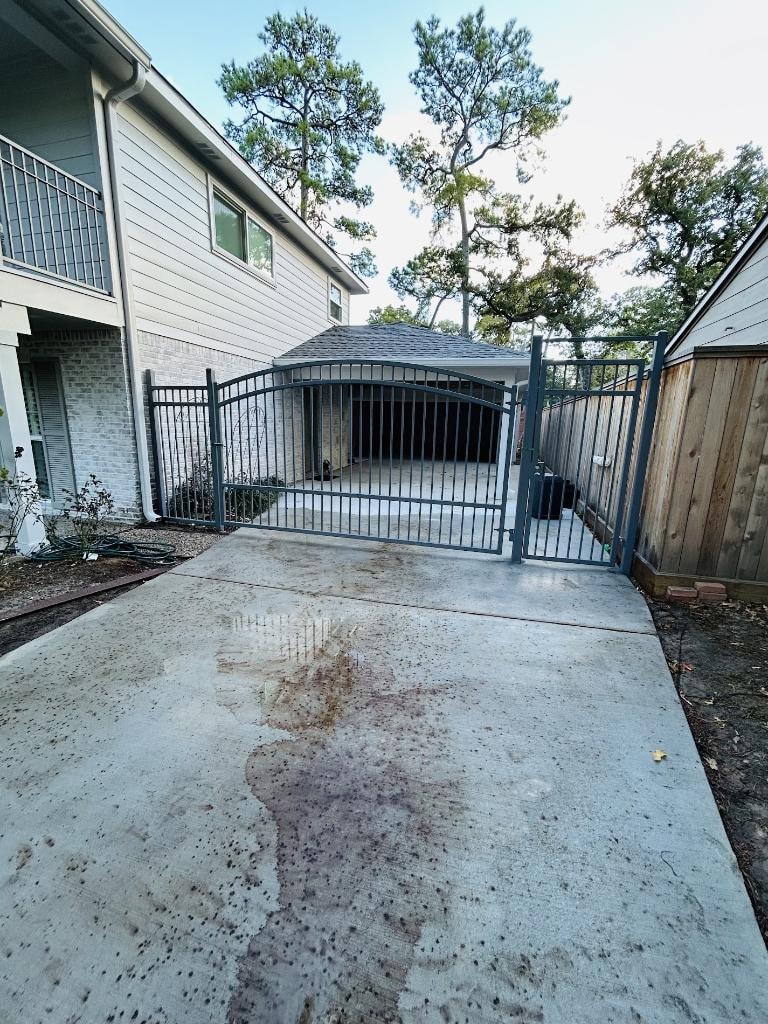 Gate repair service in North Houston TX